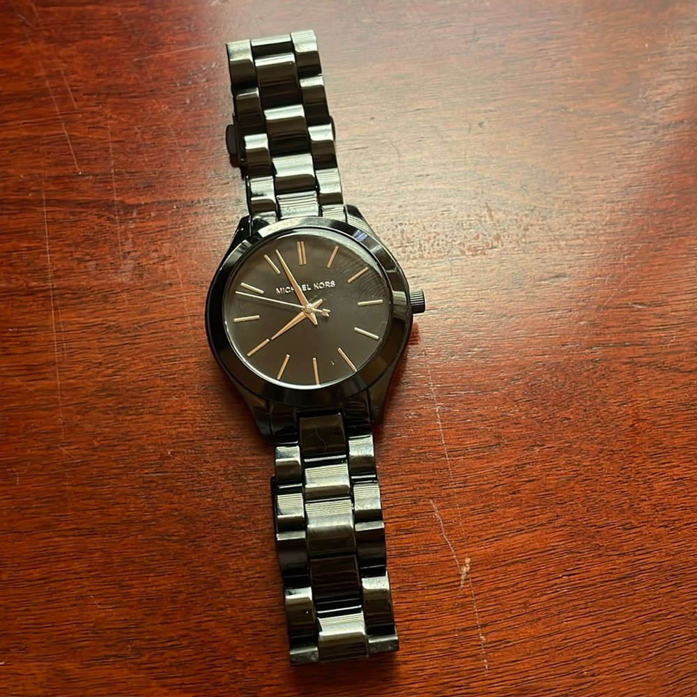 MICHAEL KORS slim runway black watch